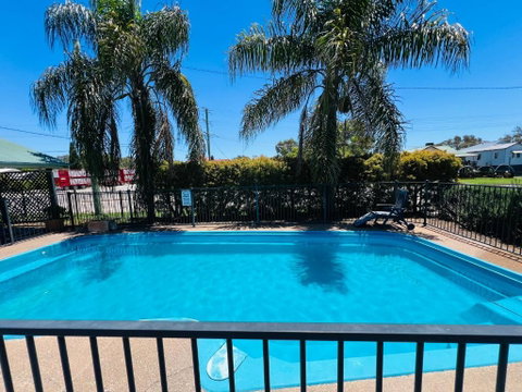 OVERLANDER MOTOR LODGE - Tweed Heads Accommodation 0