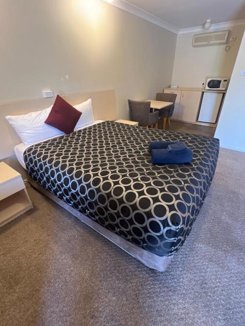 OVERLANDER MOTOR LODGE - Tweed Heads Accommodation 1