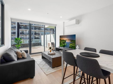 Peaceful 1-Bed Unit With A Spacious Balcony - Tweed Heads Accommodation 0