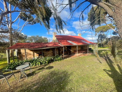 Penobscot Farm Cottage - Tweed Heads Accommodation 0