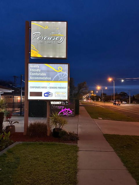 Pevensey Motor Lodge - Tweed Heads Accommodation 0