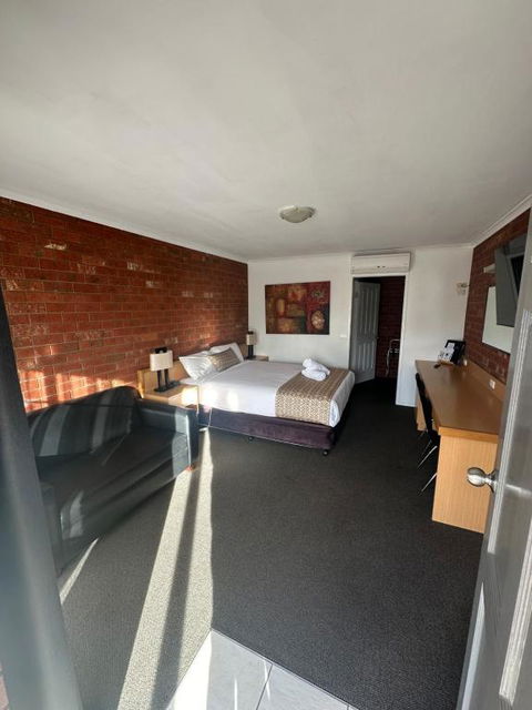 Pevensey Motor Lodge - Tweed Heads Accommodation 2