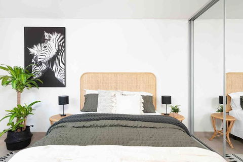 PERFECT STAY 2MIN By WALK TO THE BEACH FREE PARKING - Tweed Heads Accommodation 3