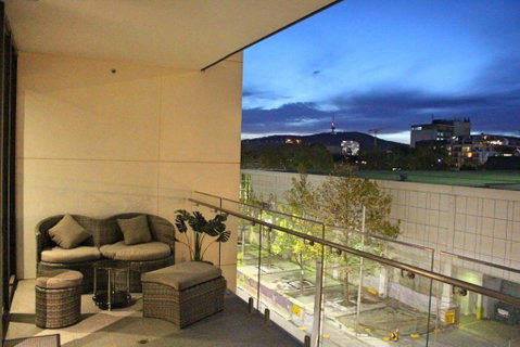 Perfectly Located Modern Apartment - Canberra CBD - Tweed Heads Accommodation 0