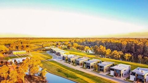 Perricoota Waters - Echuca Holiday Homes - Tweed Heads Accommodation 2