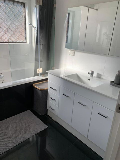 Pets Welcome Central And Convenient - Tweed Heads Accommodation 2