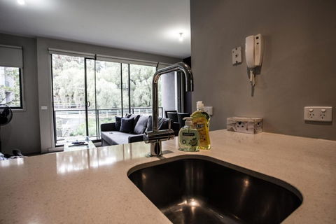 ReadySet Apartments On Altona - Tweed Heads Accommodation 3