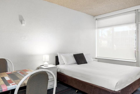 Red Carpet Motel - Tweed Heads Accommodation 0