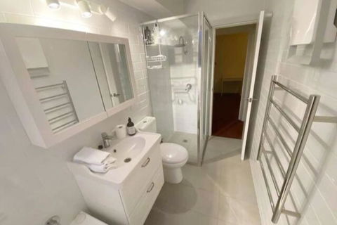 Quiet 2BR Apartment With Garden Views In Griffith - Tweed Heads Accommodation 3