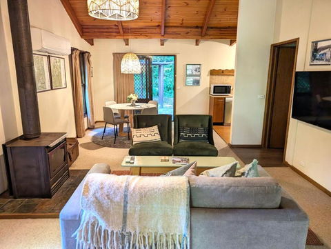 Primrose Cottage - Tweed Heads Accommodation 2