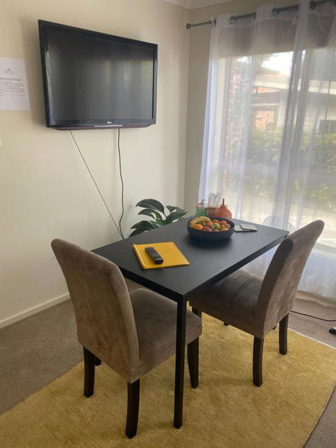 Private Room With Ensuite And Parking Close To Wollongong CBD - Tweed Heads Accommodation 1