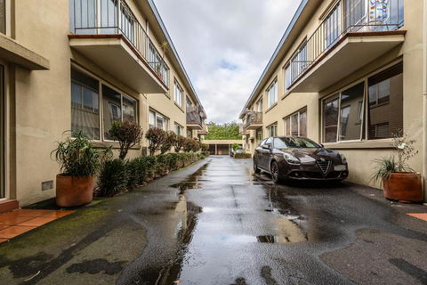 Quaint & Homey Ripponlea Flat - Tweed Heads Accommodation 1