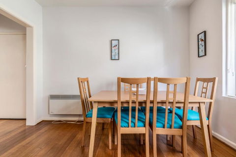 Quaint & Homey Ripponlea Flat - Tweed Heads Accommodation 3