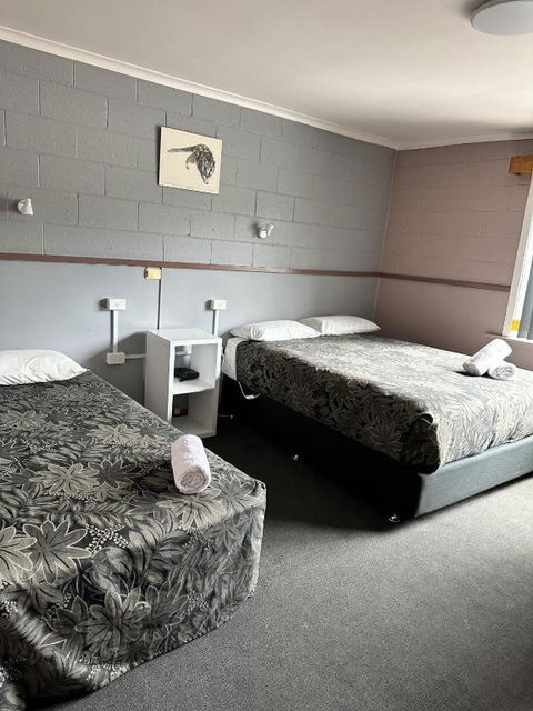 Queenstown Motor Lodge - Tweed Heads Accommodation 1