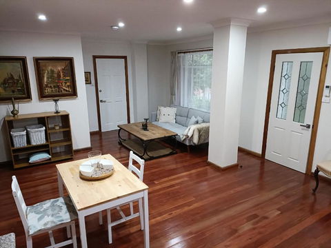 Quiet Nature-Filled Ground Floor Unit - Tweed Heads Accommodation 3