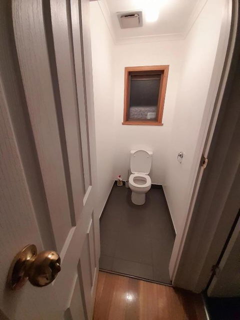 Quiet Room With Off Street Parking In Hobart - Tweed Heads Accommodation 1