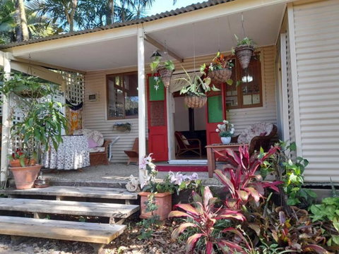 Quirky Cottage In Centre Of Maleny, Walk Everywhere - Tweed Heads Accommodation 2