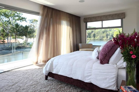 Racquet Retreat By Noosa Secret Destinations- Short Walk To Hastings Street - Tweed Heads Accommodation 1