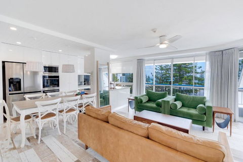 Rainbow Bay - 2BR Haven - Tweed Heads Accommodation 0