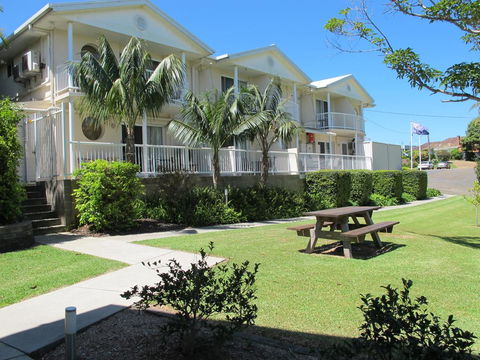 Aston Hill Motor Lodge - Tweed Heads Accommodation 0