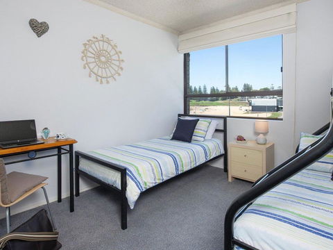 At The Beach - Kiama Surf Beach At Your Doorstep - Tweed Heads Accommodation 3