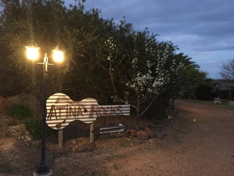 Atina Rocks Country Homestead - Tweed Heads Accommodation 2