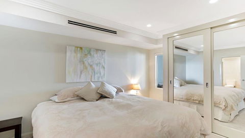 Aura Apartment With Spectacular Views! - Tweed Heads Accommodation 3