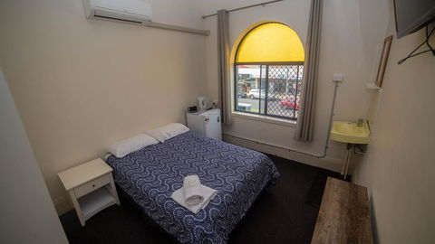 Australian Hotel - Tweed Heads Accommodation 2