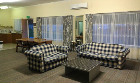 Avalon Motel - Tweed Heads Accommodation 2