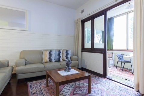 B2 Broadway Abode Close To Swan River, UWA & Hospitals - Tweed Heads Accommodation 2