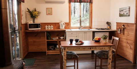 Balingup Heights Hilltop Forest Cottages - Tweed Heads Accommodation 2