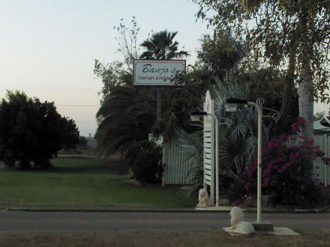 Banjos Overnight And Holiday Units - Tweed Heads Accommodation 1