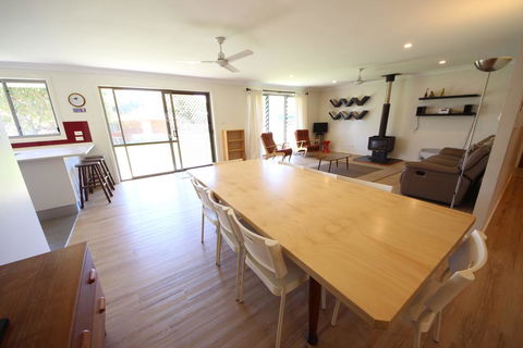 Barefoot Bungalow At Hat Head - Tweed Heads Accommodation 1