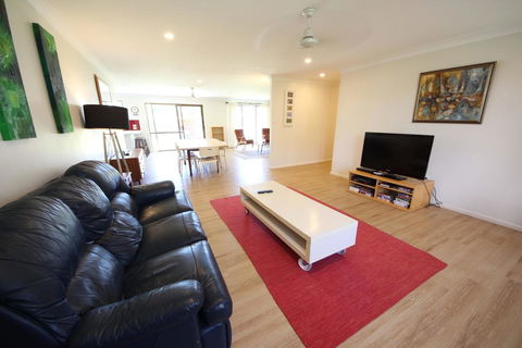 Barefoot Bungalow At Hat Head - Tweed Heads Accommodation 0