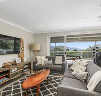 Barefoot Top Floor 32 Skyline Crescent Crescent Head - Tweed Heads Accommodation