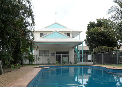 Bargara Beach Motor Inn - Tweed Heads Accommodation 0