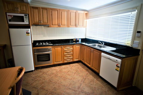 Bathurst Heritage Motor Inn - Tweed Heads Accommodation 1