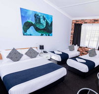 Bay Hotel Motel - Tweed Heads Accommodation