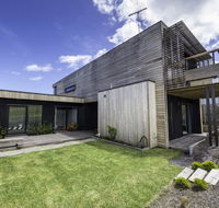 Bay Retreat - Tweed Heads Accommodation