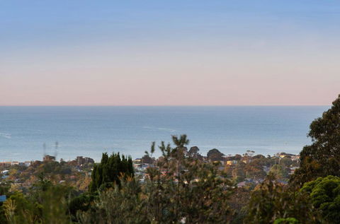 BAY VIEWS ON MANNA - DROMANA - Tweed Heads Accommodation 3