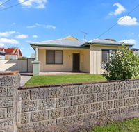 BAY YARD - large yard wifi family friendly. - Tweed Heads Accommodation