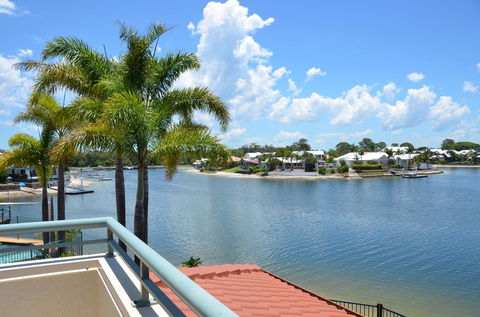 Bayz Maroochy Waters - Tweed Heads Accommodation 0
