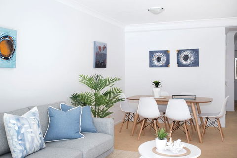Beach Side Holiday Apartment - Tweed Heads Accommodation 3