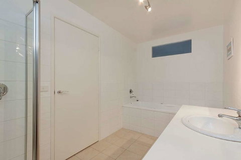 Beach Street At Cowes - Tweed Heads Accommodation 2