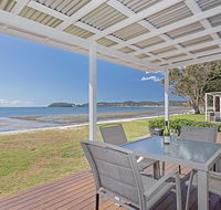 Beached Inn' 93 Foreshore Drive - Spacious beach front house - Tweed Heads Accommodation