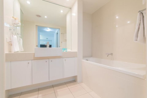Beaches On Lammermoor Apartments - Tweed Heads Accommodation 3