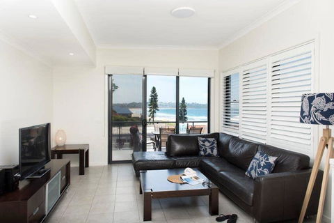 Beachfront 8 - Tweed Heads Accommodation 3