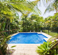 Beachfront Pool House - Absolute beachfront - Tweed Heads Accommodation