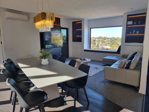 RESIDENTIAL 4 BEDROOM House - Tweed Heads Accommodation 0