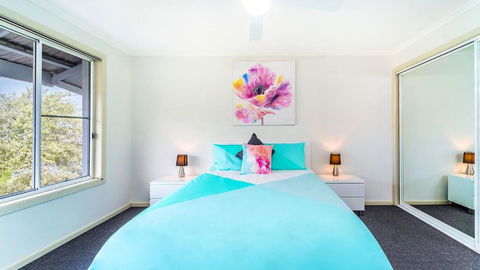 RED Rock - Townhouse In Town - Tweed Heads Accommodation 3
